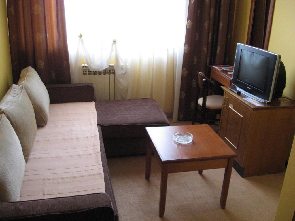 Hotel Vila Sunce Стара-Пазова Номер фото